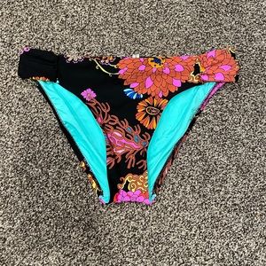 NWT Trina Turk swimsuit bottoms